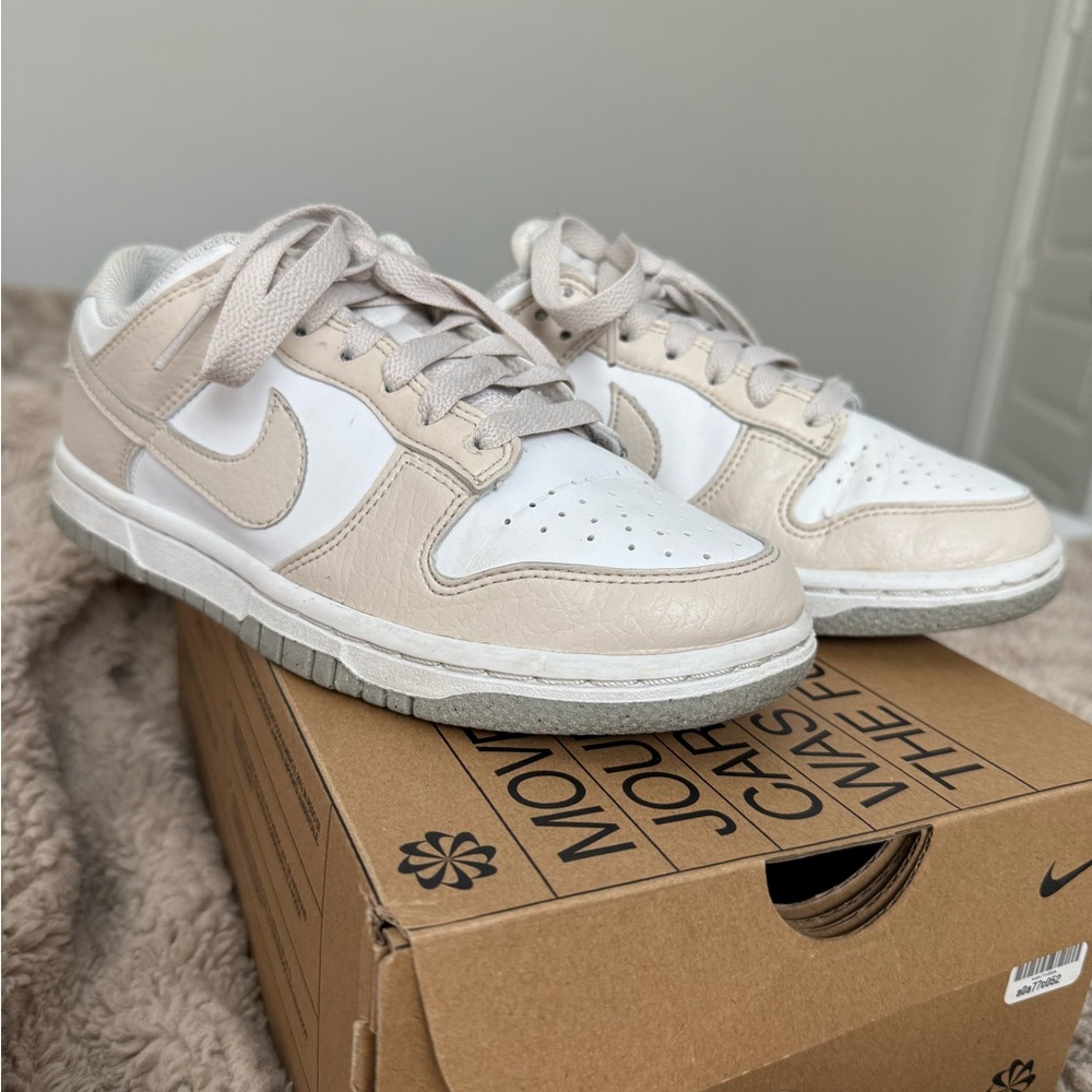 Nike Low Dunk in Light Orewood Brown